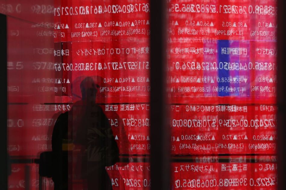 Stock Rally Builds on Iran Optimism, Oil Drops: Markets Wrap