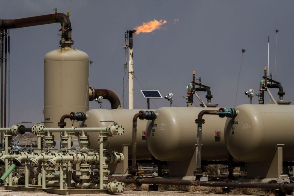 US Gas Extends Drop as Oil Price Decline Trumps Weather Shift