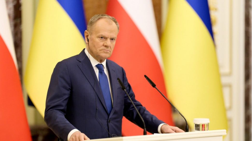Туск після погроз Медведєва закликав європейців серйозно ставитися до слів та дій Кремля