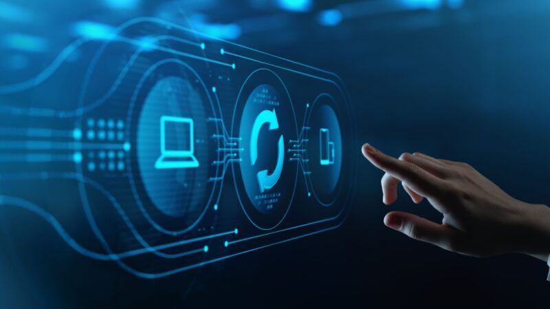 10 Ways Companies Are Keeping L&D Updated In A Rapidly Changing Tech Landscape