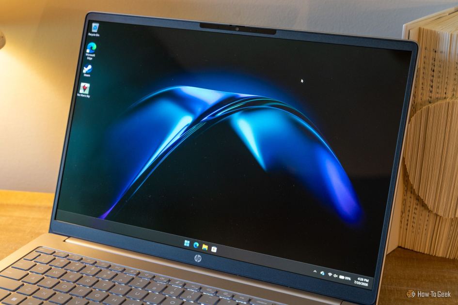 3 reasons your Windows PC randomly wakes up at night