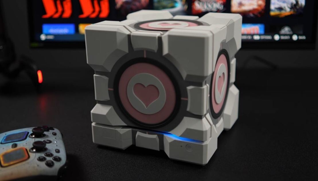 Steam Machine Companion Cube Everyone Agreed Was Very Cool Now Dead On Arrival: ‘We’re Going To Regret That Decision For A Very Long Time’