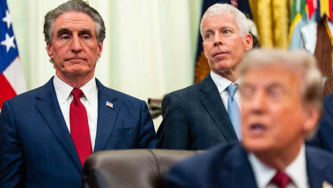 White House holds crunch talks on diesel export ban as midterms near