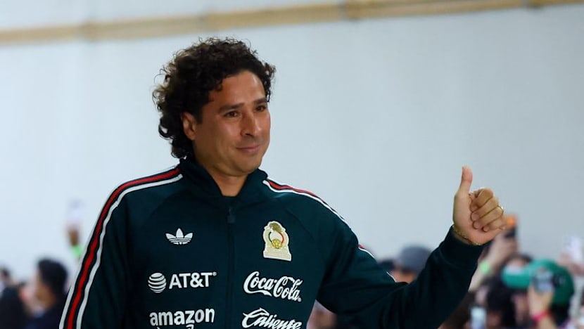 Mexico's goalkeeper Ochoa set to hang up gloves after his sixth World Cup