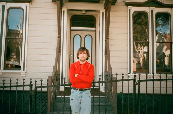 Angelo De Augustine – “Empty Shell”