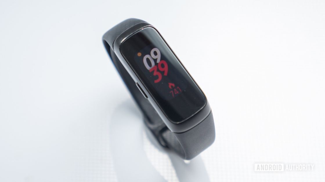 Samsung’s finally killing off support for these Galaxy Fit trackers