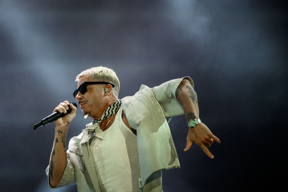 Macklemore Calls Out ‘Free Palestine’ Onstage, Spurring Petition Demanding He Leave Ed Sheeran Tour