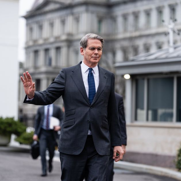 Trump Faces Blowback on Easing Iran Oil Sanctions