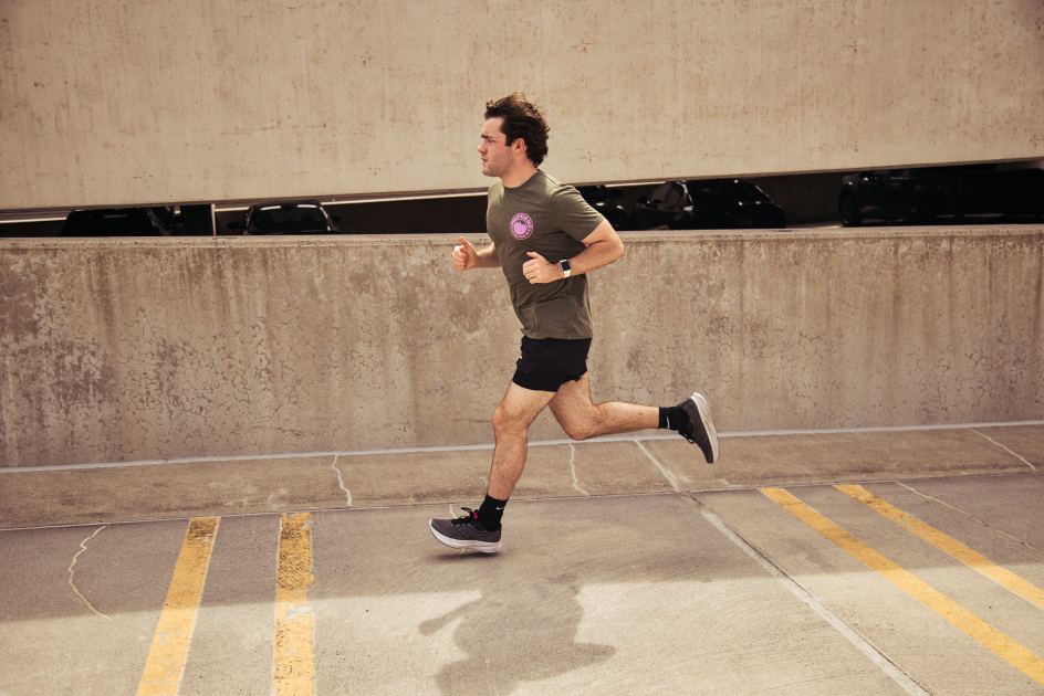 From the Brooks Ghost 18 to Adidas Adizero Evo SL, These Are the 10 Best Men’s Running Shoes We Recommend