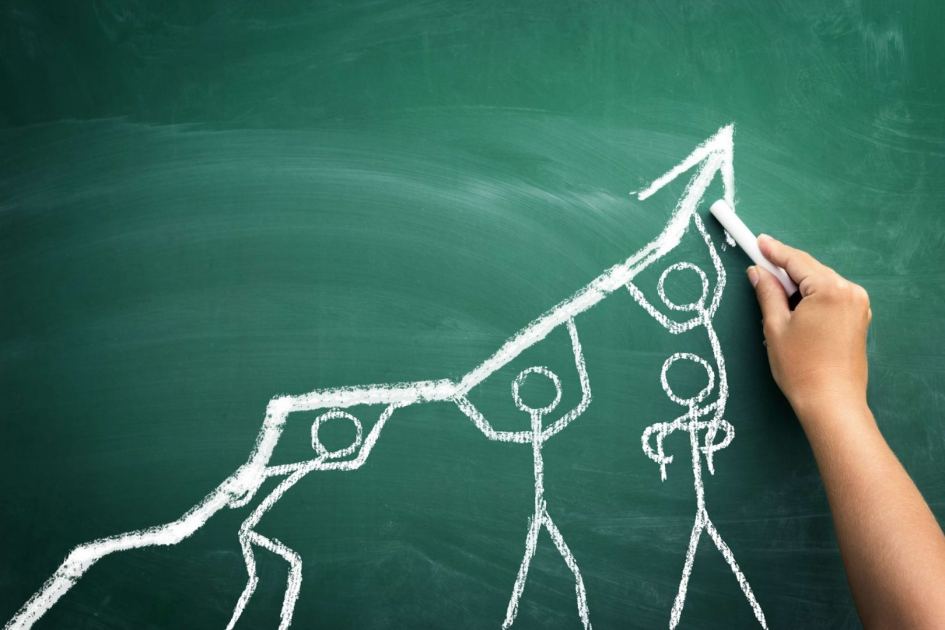 Industry leaders are pouring hundreds of millions into a rescue plan for Aave users after massive crypto hack