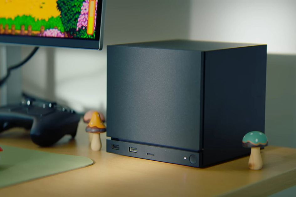 Valve Pinkie Promises the Steam Machine Will Be Here This Summer