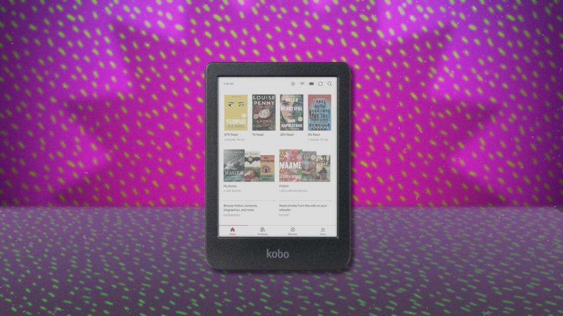 This Kobo Clara Colour E-Reader Is $40 Cheaper Than a Kindle Paperwhite Right Now
