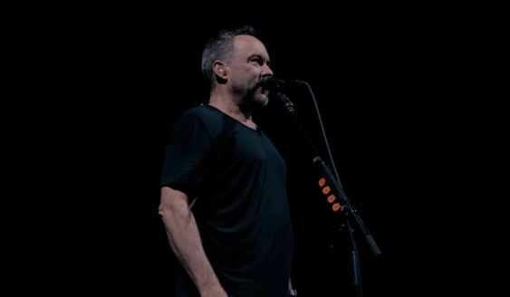 Dave Matthews Gives Concert Speech About His Palestine Advocacy Getting “Twisted” Into Antisemitism