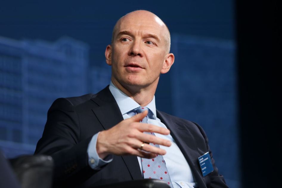 Former ECB Rate-Setter Muller Reports for Duty as Volunteer Cop