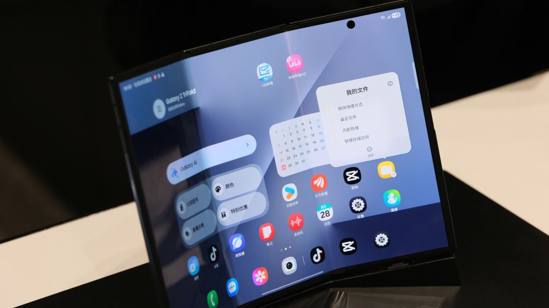 Common mistakes you should avoid when using foldable phones