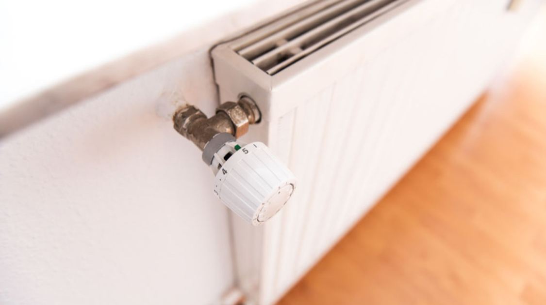 У Києві ще тисяча багатоповерхівок без тепла – мер