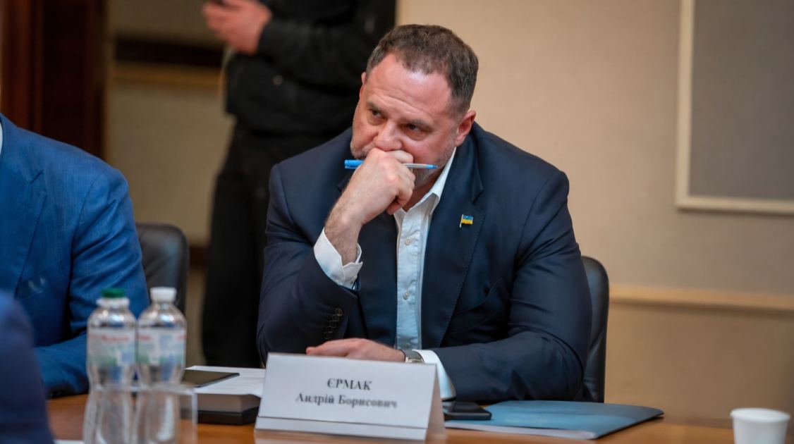 Єрмак перед судом зазначив, що має багато недоліків, але відсутності розуму серед них немає