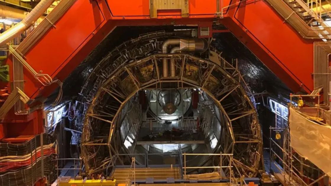  Large Hadron Collider gives scientists their best look yet at conditions right after the Big Bang 