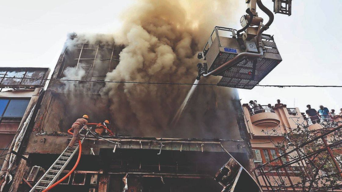 'Papa, please save me': Man stood helpless as fire trapped son inside Lucknow coaching centre