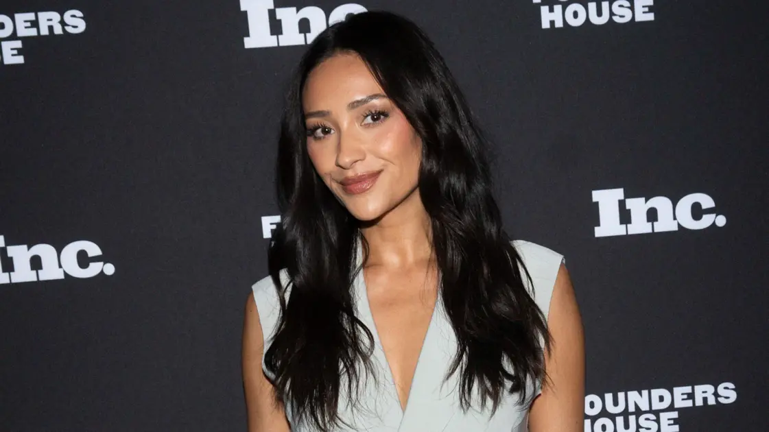 Shay Mitchell Says the Real Reason BÉIS Took Off Is Due to One Overlooked Rule
