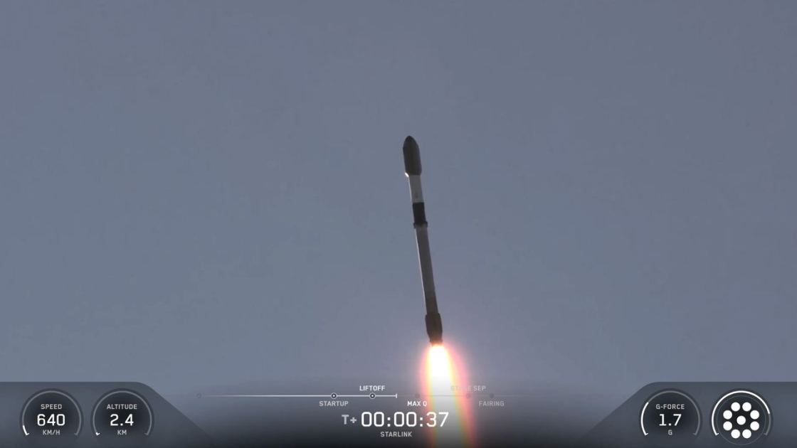  SpaceX Falcon 9 rocket launches for 35th time, hauls Starlink satellites to orbit (video) 