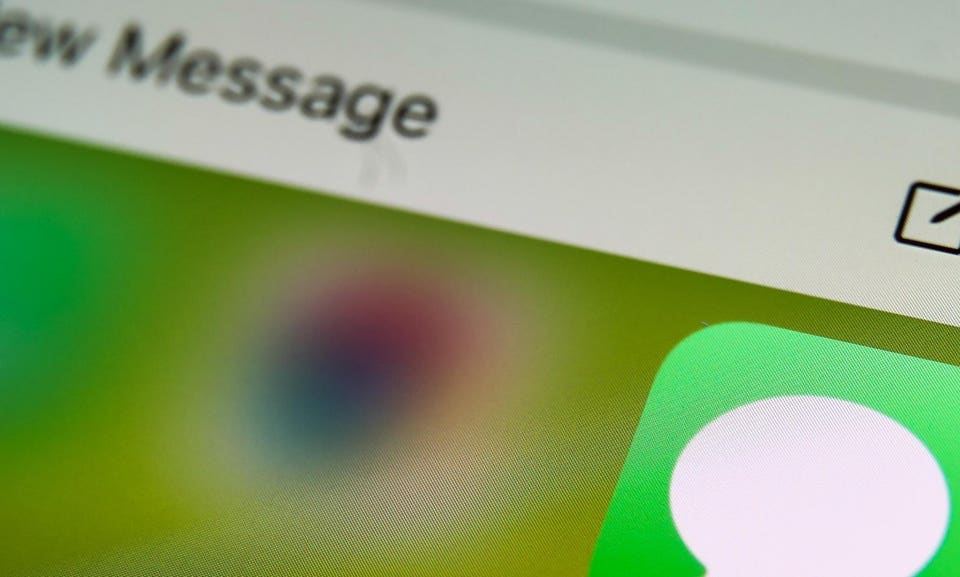 Samsung Shuts Down Messages—Apple Changes iPhone After 15 Years