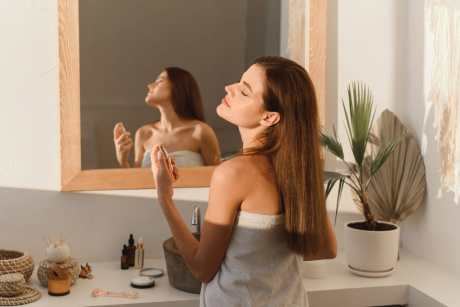 How to Make Natural Perfume at Home: Easy DIY Recipe