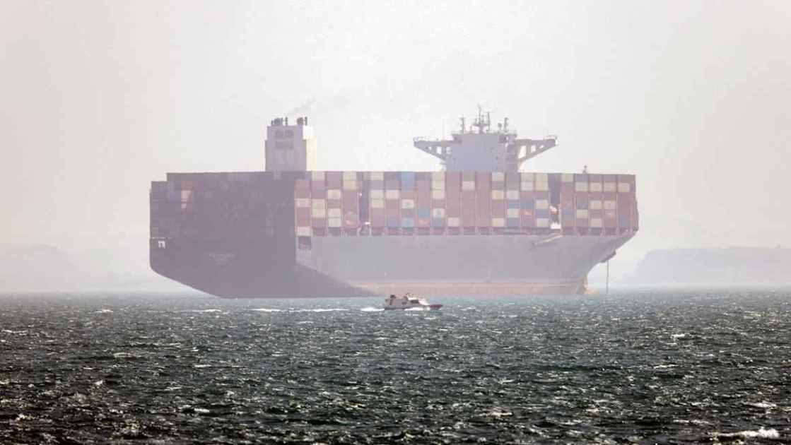 US and Iran clash in Hormuz as ceasefire comes under strain