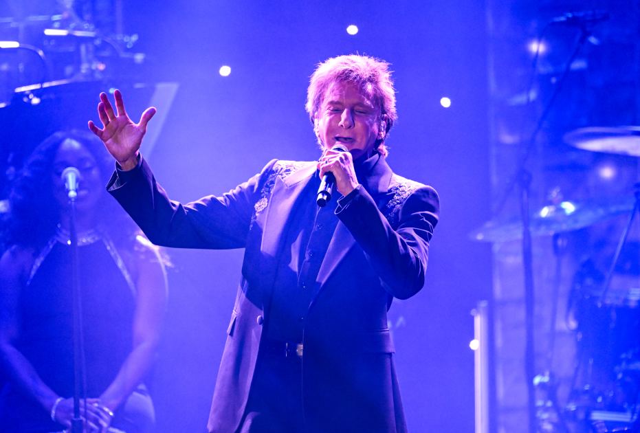 Barry Manilow Reveals ‘Very Depressing’ Surgeon’s Orders to Postpone More Shows, Extend Recovery Time After Cancer Treatment