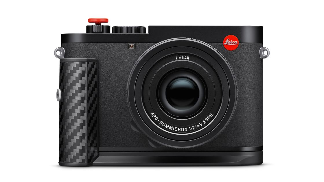 Leica’s F1 edition Q3 43 comes with carbon fiber, red accents and a race-inspired color mode
