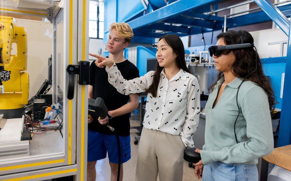 Xiangyi Cheng Is Bringing AR to Classrooms and Hospitals