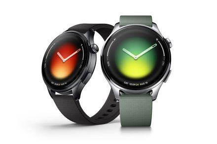 This WearOS watch pushes the boundaries of gesture control and Apple should take note
