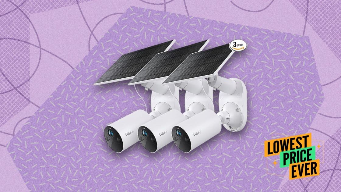 This Solar-Powered Security Camera Kit Is 33% Off Right Now