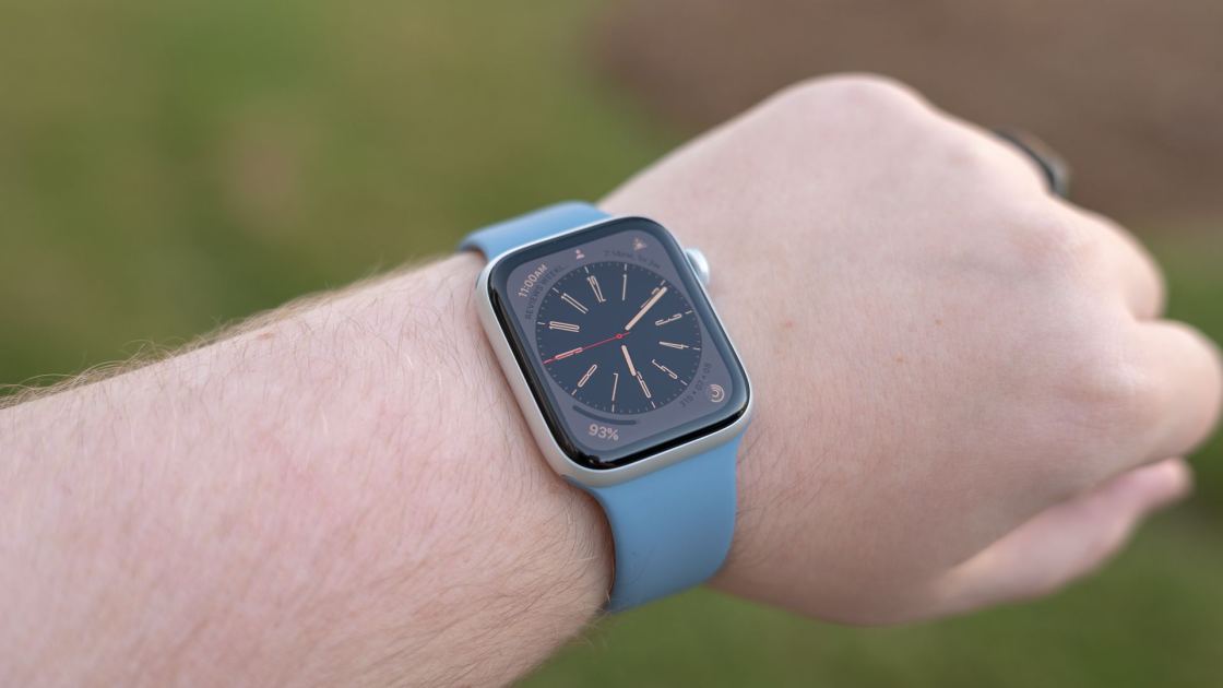 The "dumb" smartwatch: Why I want the sensors of an Apple Watch without the screen