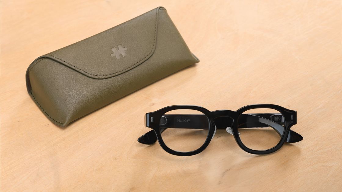 These camera-free smart glasses want to give you a secret advantage in meetings