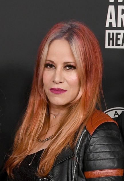 Jennifer Finch, L7 Bassist, Dead At 59