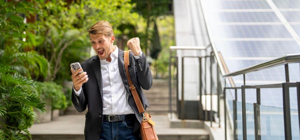 Will Your Next Phone Battery Be Made From Recycled Solar Cells?