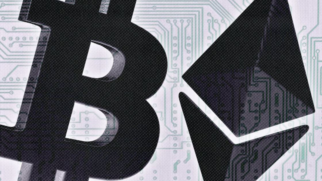 Bitcoin ETFs eke out positive week with $433 million Friday inflow as ether funds snap four-week inflow streak