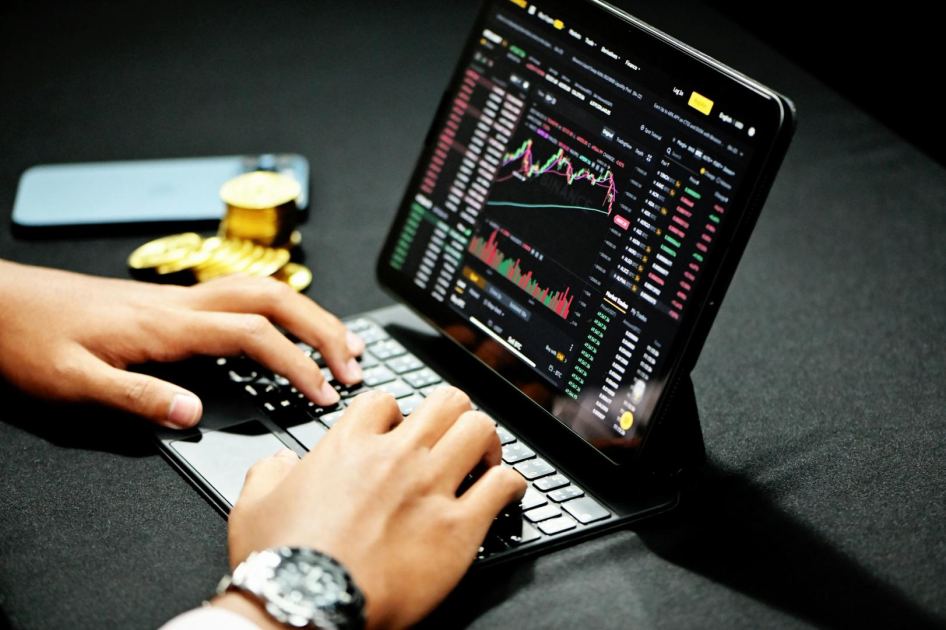 Live updates: Soft core inflation gave crypto a bounce, but only bitcoin held up on the week