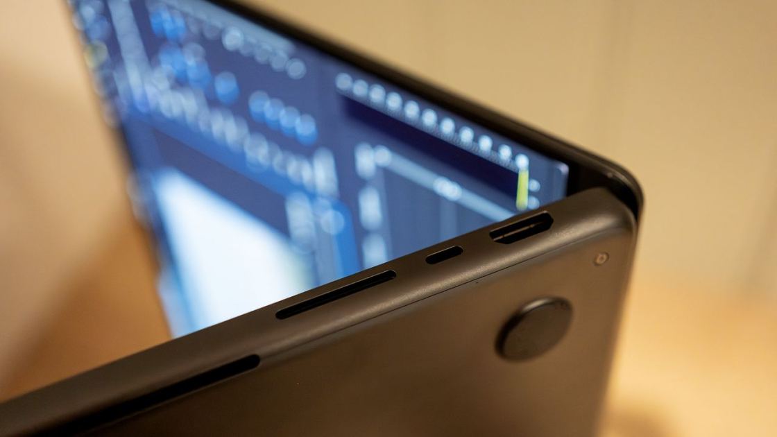  VIDEO: is the MacBook Pro M5 the best laptop for creatives? 