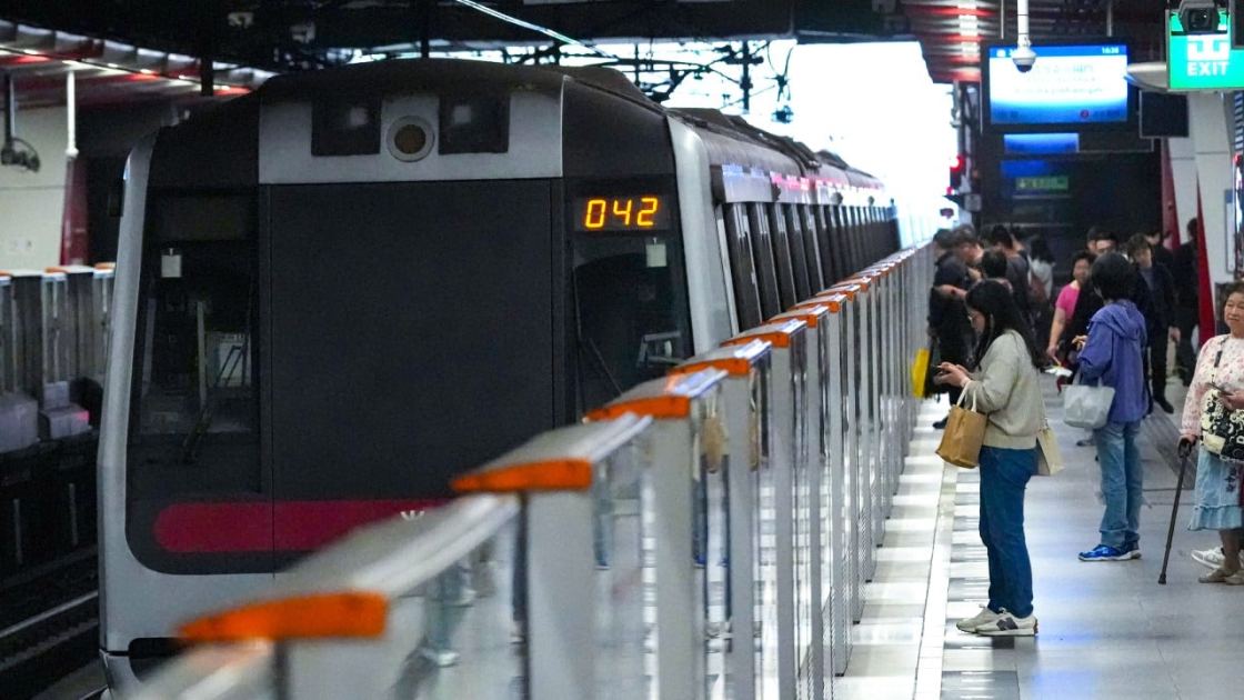 Glitches possible as new signalling system starts on Tsuen Wan line: MTR Corp