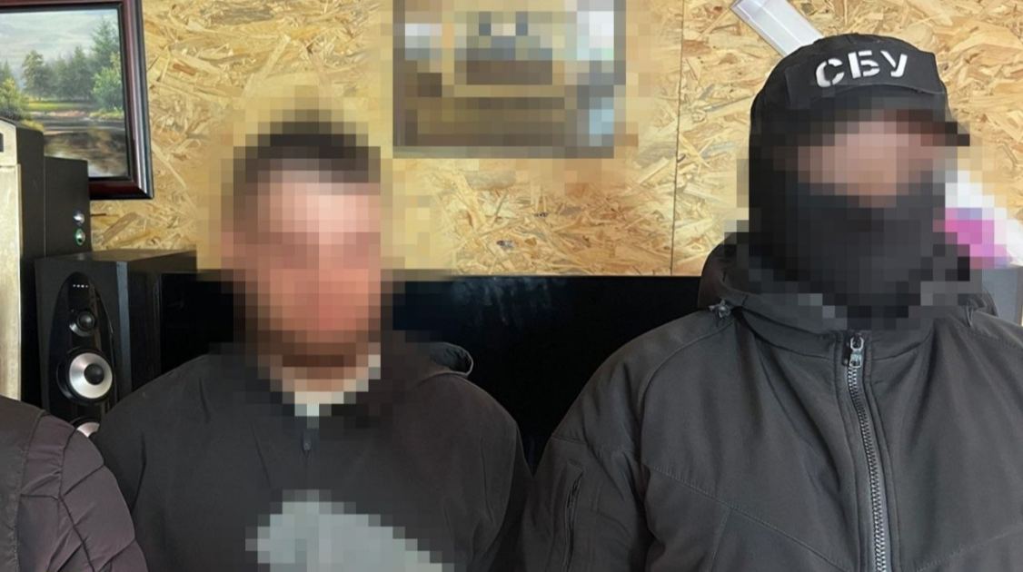 У Білій Церкві затримали інструктора ТЦК та ще 2 "ділків", які "бронювали" ухилянтів