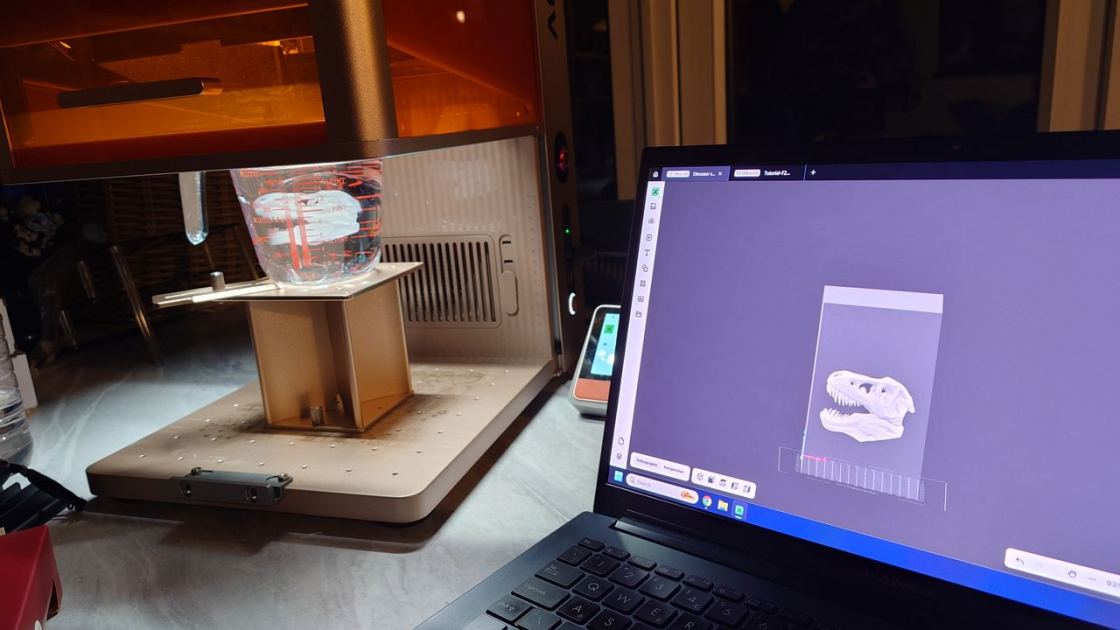  Here’s how I created a dino sphere with the xTool F2 Ultra UV 
