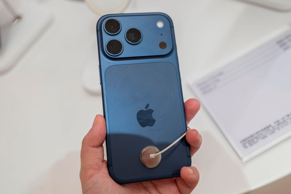 Is Your iPhone Protected? New Apple Data Shows 23% Of Users Missing Vital Security Feature