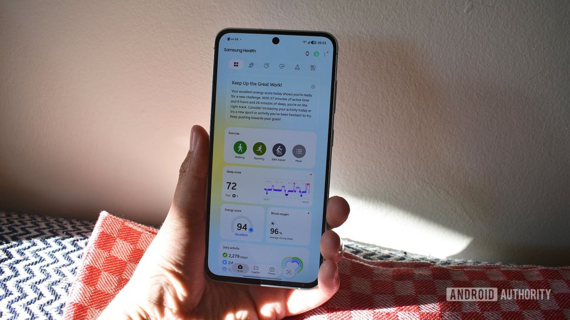 Samsung Health is making it easier to keep tabs on your runs and sleep