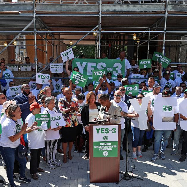 Ride-Share Drivers in Massachusetts Formally Unionize