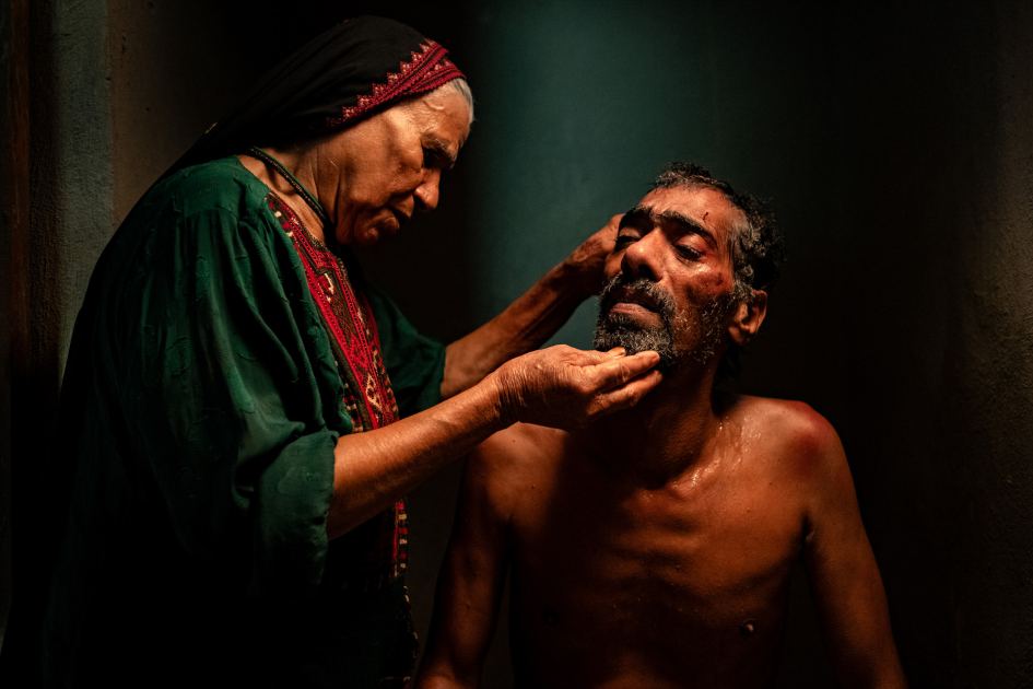 ‘Midday Meal’ Review: Touching Iranian Drama Charts a Teacher’s Desperate Acts to Provide for His School