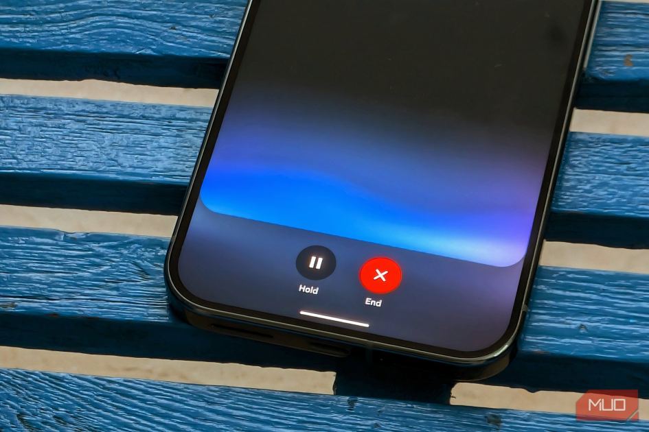 Gemini Live just doubled its memory, and longer conversations finally work