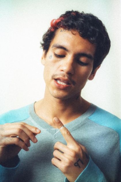 Dominic Fike Shares New Single “Pangea,” Earns First Top 10 Hit With 8-Year-Old “Babydoll”