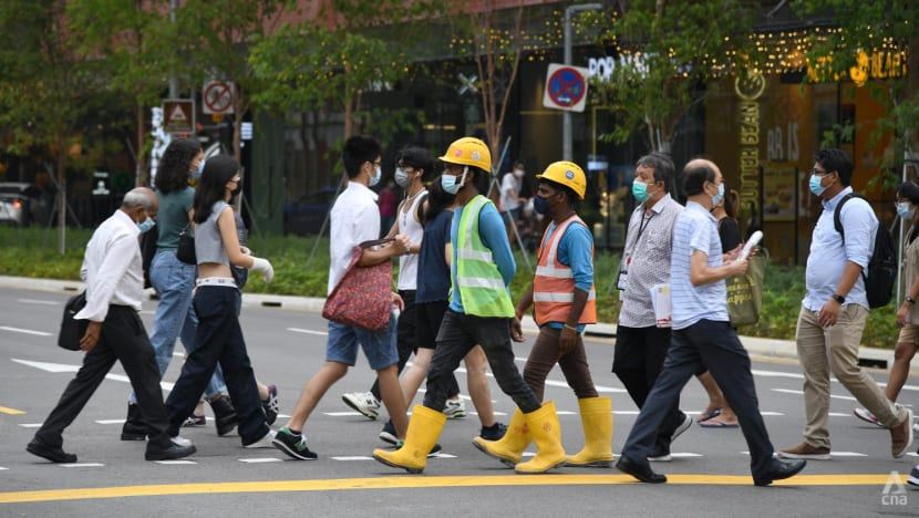 No shifts in firms' hiring preferences between locals and foreigners for now: Tan See Leng